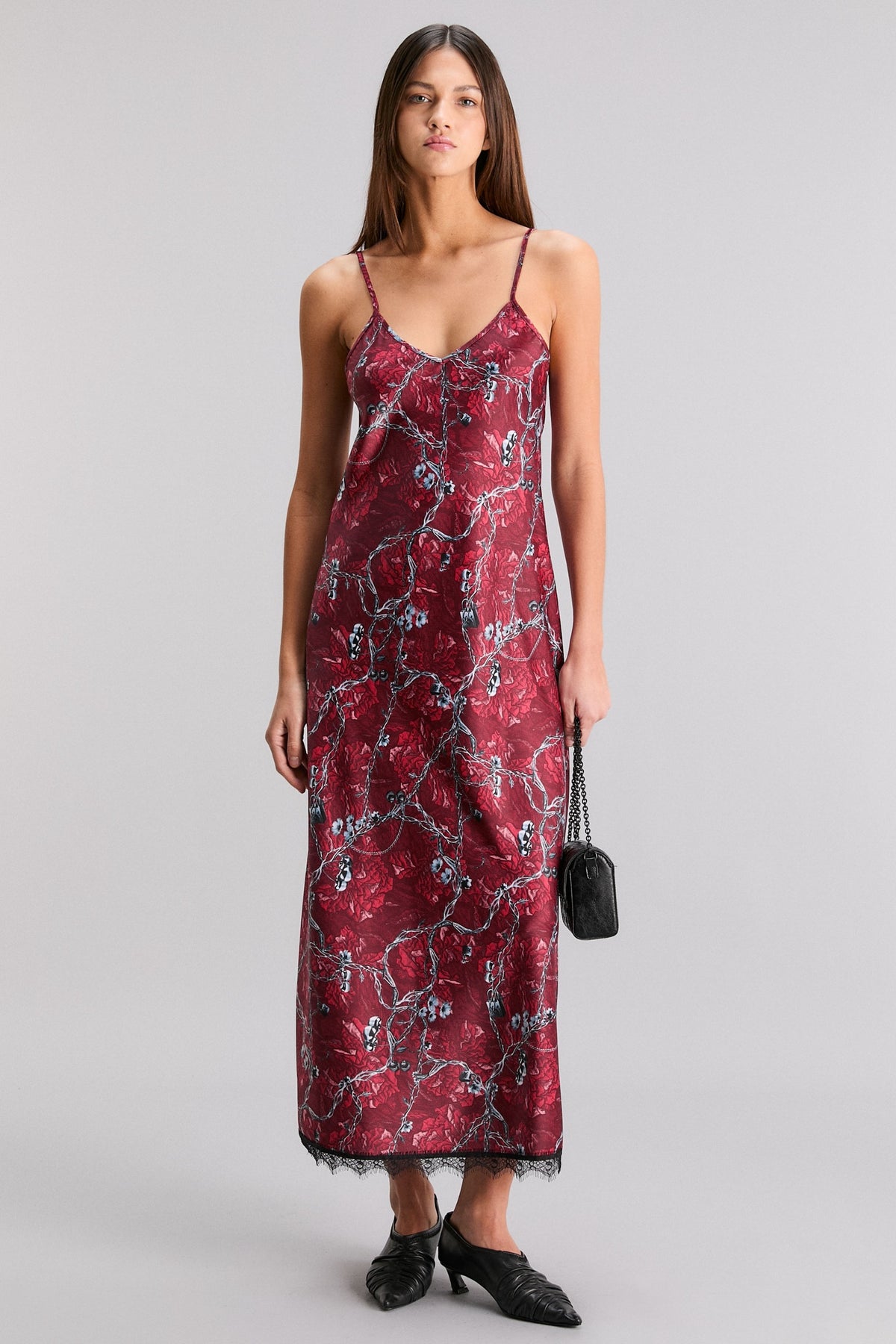 VESTIDO DE AMOR ESPINADO